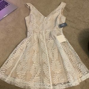 NWT LULUS DRESS